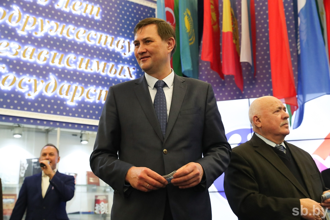 "С нетерпением ждали этого праздника, чтобы показать, на что способны издательства нашей страны"
