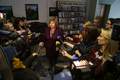 
  Лилия Ананич: тема семьи является одной из приоритетных в белорусских СМИ  
 
