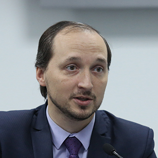 Как приблизить классику к современному читателю
