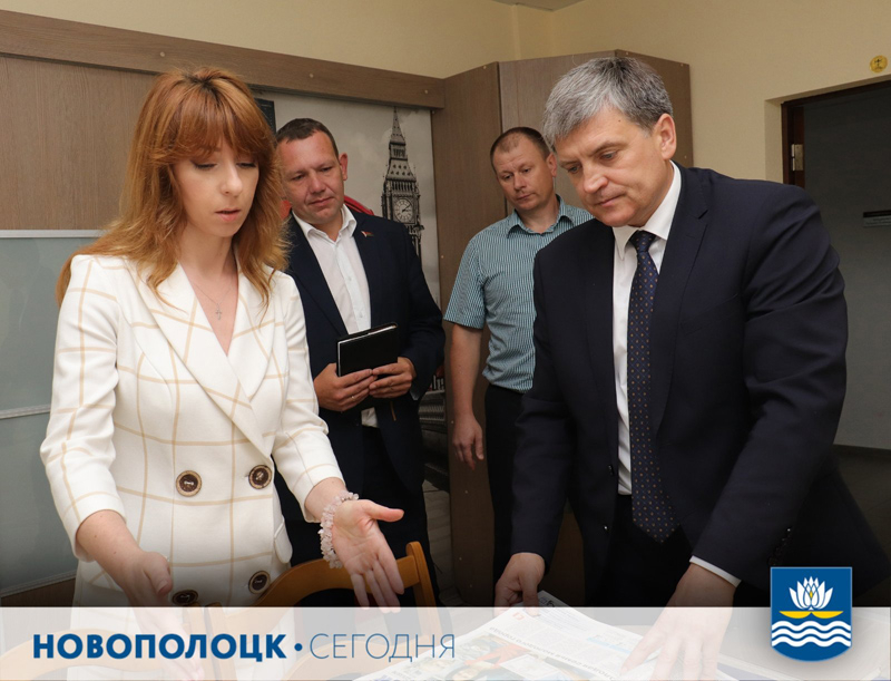 Министр информации встретился с коллективами предприятий отрасли
