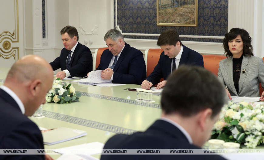 Президент высказался за идею конвергенции в работе государственных СМИ
