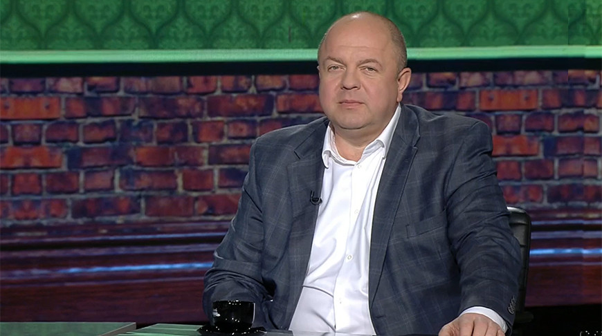 Дмитрий Жук: конституционная реформа в Беларуси возможна только при отсутствии внешнего давления на страну
