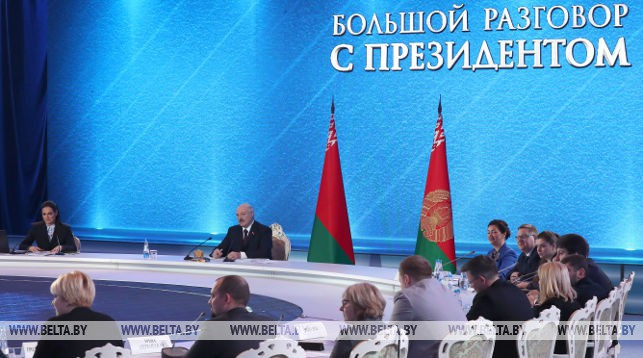 Глава государства поручил изучить вопрос создания в Беларуси центра обучения новым технологиям журналистики
