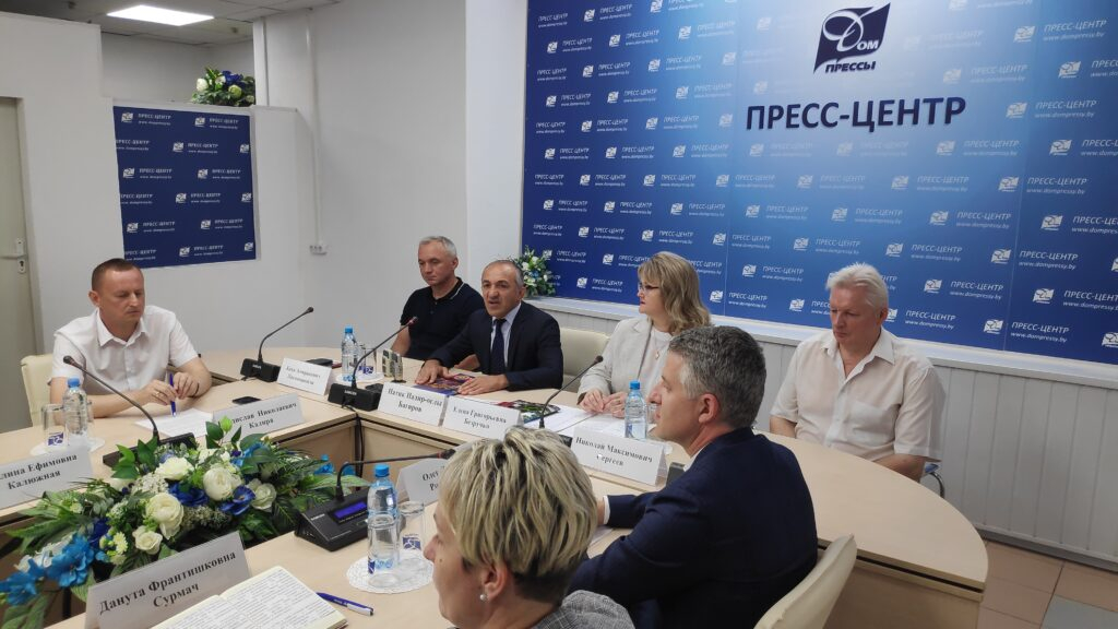 Представители диаспор, проживающих в Беларуси, встретились в Доме прессы
