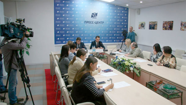 Готовность дорожных служб к работе в зимний период обсудили в пресс-центре Дома прессы
